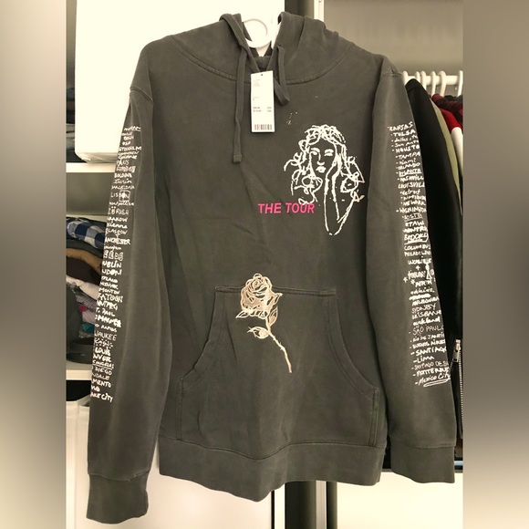 Shawn Mendez “The Tour” Hoddie - Picture 1 of 5